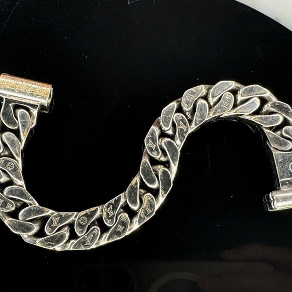 LOUIS VUITTON M68273 Brass Metal LV Chain Links M Bracelet Silver Unisex Z000621 - Picture 6 of 15
